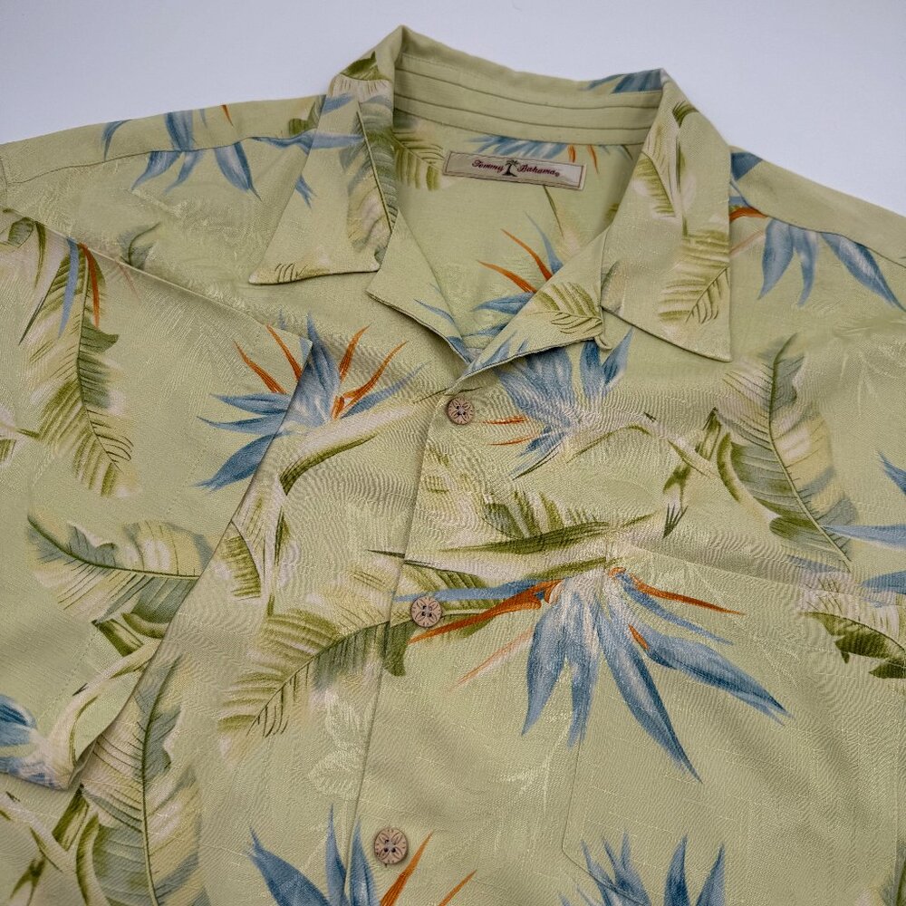 Tommy Bahama Men’s L Silk Camp Shirt Yellow Floral Print Short Sleeve Hawaiian